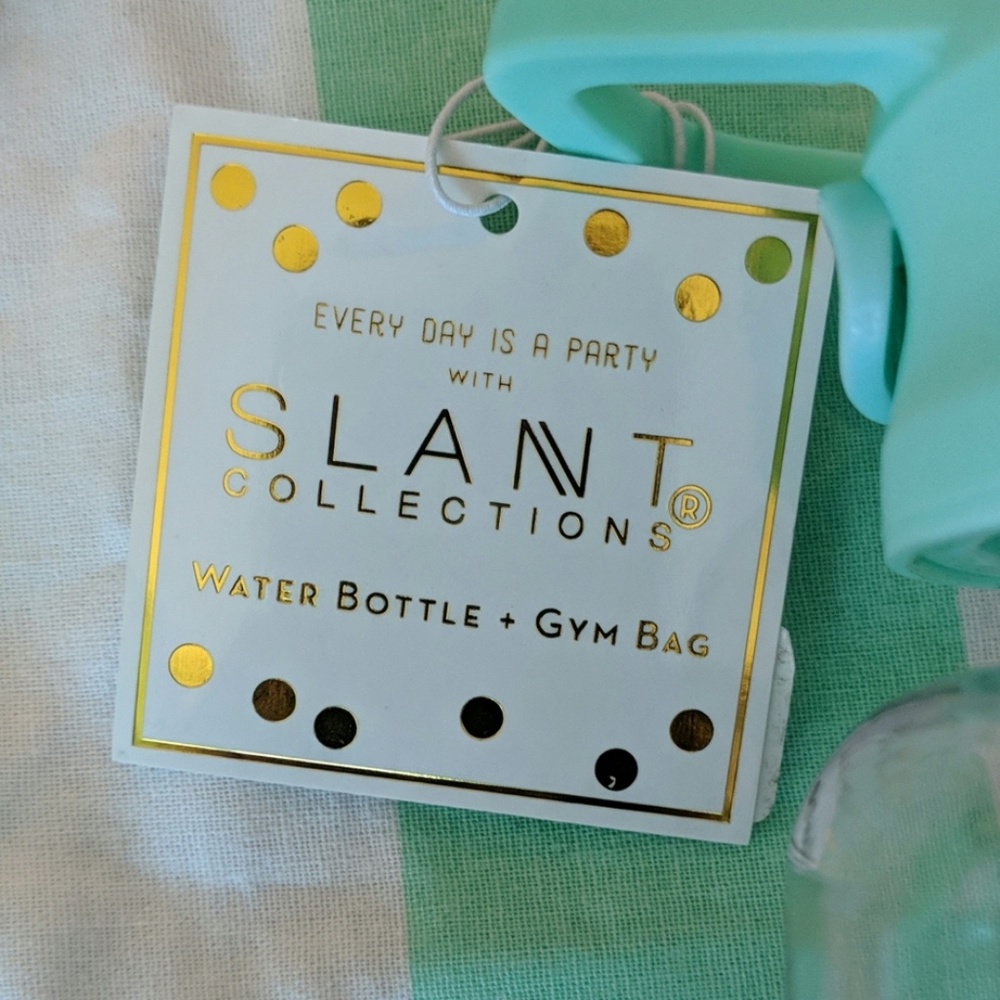 Poolside Gift Bundle - Picture 5 of 8